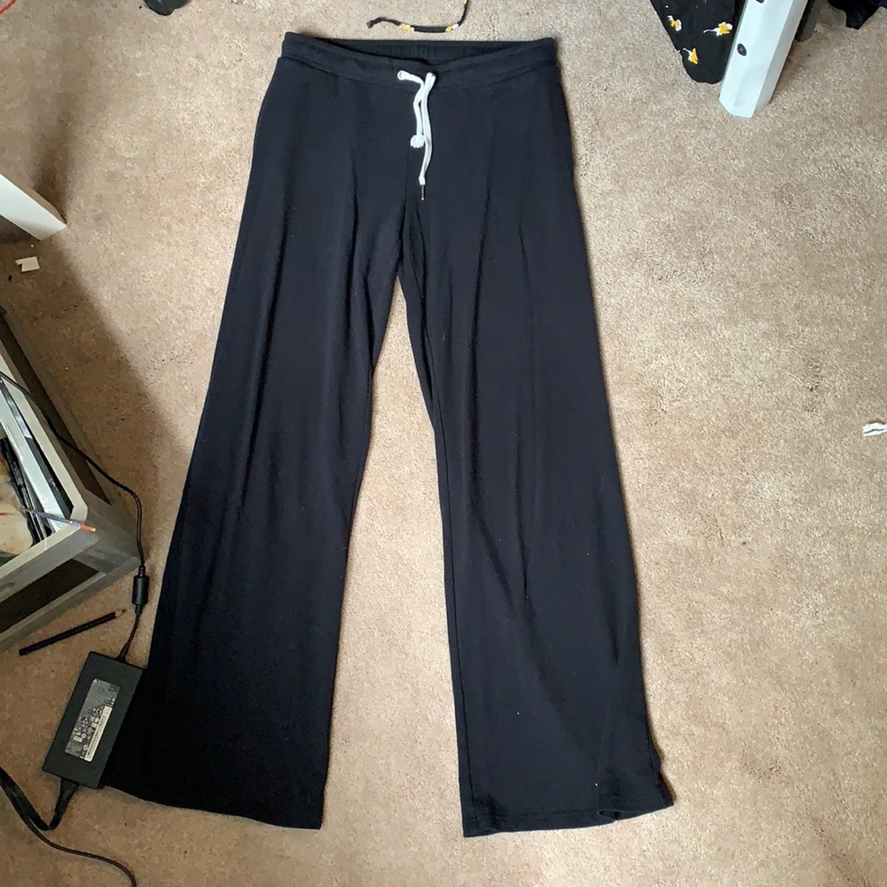 black sweatpants